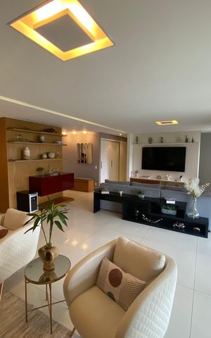 Apartamento à venda com 202m², 3 quartos e 4 vagas Apartamento à venda com 202m², 3 quartos e 4 vagasSala