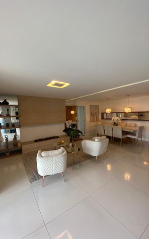 Apartamento à venda com 202m², 3 quartos e 4 vagas Apartamento à venda com 202m², 3 quartos e 4 vagasSala