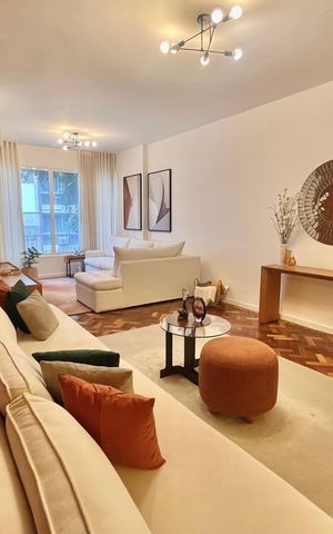 Apartamento à venda com 150m², 3 quartos e 1 vaga Apartamento à venda com 150m², 3 quartos e 1 vagaSala