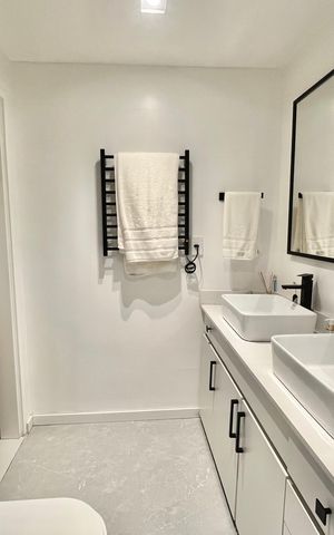 Apartamento à venda com 150m², 3 quartos e 1 vaga Apartamento à venda com 150m², 3 quartos e 1 vagaSuite