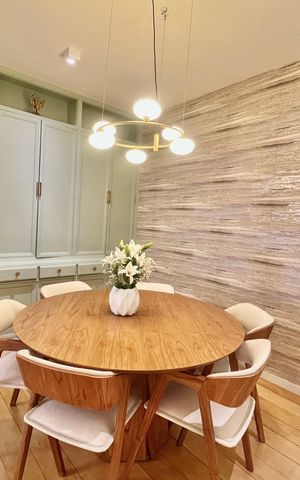 Apartamento à venda com 150m², 3 quartos e 1 vaga Apartamento à venda com 150m², 3 quartos e 1 vagaSala de Jantar