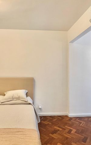 Apartamento à venda com 150m², 3 quartos e 1 vaga Apartamento à venda com 150m², 3 quartos e 1 vagaSuite