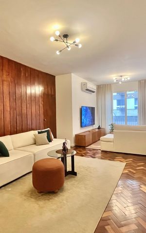 Apartamento à venda com 150m², 3 quartos e 1 vaga Apartamento à venda com 150m², 3 quartos e 1 vagaSala