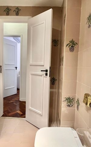 Apartamento à venda com 150m², 3 quartos e 1 vaga Apartamento à venda com 150m², 3 quartos e 1 vagaBanheiro social
