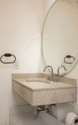 Apartamento para alugar com 72m², 1 quarto e 2 vagasBanheiro da Suíte