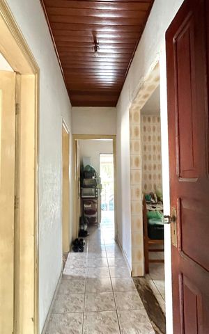 Casa à venda com 600m², 4 quartos e 10 vagas Casa à venda com 600m², 4 quartos e 10 vagasCorredor