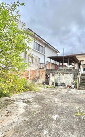 Casa à venda com 600m², 4 quartos e 10 vagas Casa à venda com 600m², 4 quartos e 10 vagasQuintal