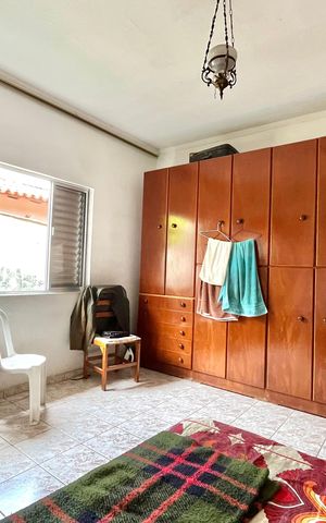 Casa à venda com 600m², 4 quartos e 10 vagas Casa à venda com 600m², 4 quartos e 10 vagasSuite