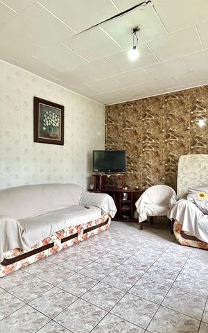 Casa à venda com 600m², 4 quartos e 10 vagas Casa à venda com 600m², 4 quartos e 10 vagasSala