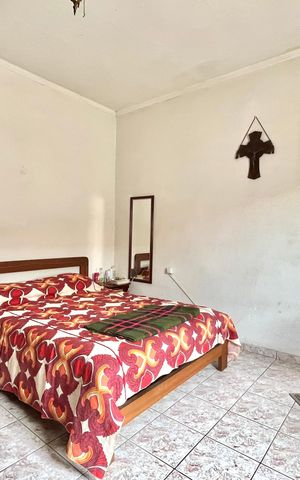 Casa à venda com 600m², 4 quartos e 10 vagas Casa à venda com 600m², 4 quartos e 10 vagasSuite