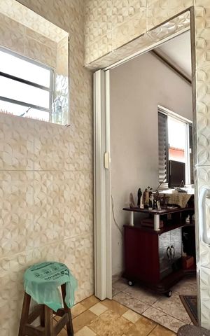 Casa à venda com 600m², 4 quartos e 10 vagas Casa à venda com 600m², 4 quartos e 10 vagasBanheiro da Suíte