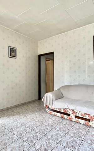 Casa à venda com 600m², 4 quartos e 10 vagas Casa à venda com 600m², 4 quartos e 10 vagasSala
