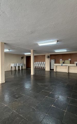 Apartamento à venda com 48m², 2 quartos e 1 vaga Apartamento à venda com 48m², 2 quartos e 1 vagaÁrea comum - Salão de festas