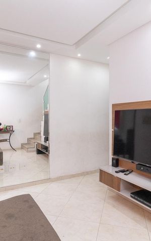 Casa de condomínio à venda com 83m², 2 quartos e 1 vagaSala