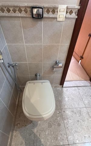 Apartamento à venda com 323m², 4 quartos e 4 vagas Apartamento à venda com 323m², 4 quartos e 4 vagasSuíte - Banheiro