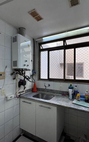 Apartamento à venda com 323m², 4 quartos e 4 vagas Apartamento à venda com 323m², 4 quartos e 4 vagasÁrea de Serviço