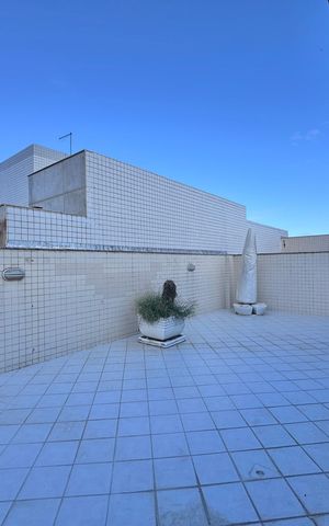 Apartamento à venda com 323m², 4 quartos e 4 vagas Apartamento à venda com 323m², 4 quartos e 4 vagasTerraço