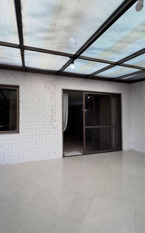 Apartamento à venda com 323m², 4 quartos e 4 vagas Apartamento à venda com 323m², 4 quartos e 4 vagasVaranda