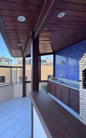 Apartamento à venda com 323m², 4 quartos e 4 vagas Apartamento à venda com 323m², 4 quartos e 4 vagasTerraço