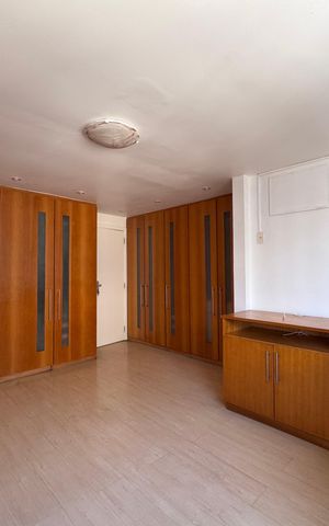 Apartamento à venda com 323m², 4 quartos e 4 vagas Apartamento à venda com 323m², 4 quartos e 4 vagasSuíte