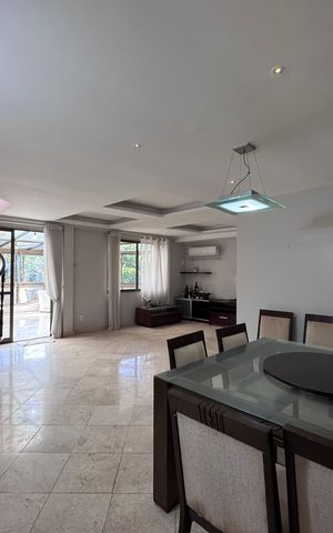 Apartamento à venda com 323m², 4 quartos e 4 vagas Apartamento à venda com 323m², 4 quartos e 4 vagasSala