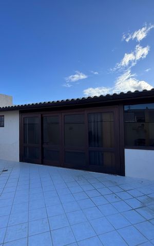 Apartamento à venda com 323m², 4 quartos e 4 vagas Apartamento à venda com 323m², 4 quartos e 4 vagasTerraço