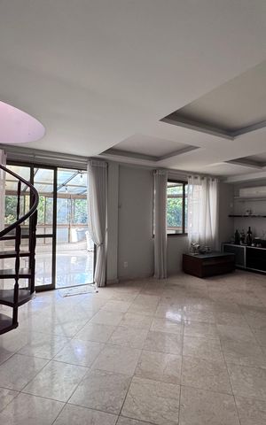 Apartamento à venda com 323m², 4 quartos e 4 vagas Apartamento à venda com 323m², 4 quartos e 4 vagasSala