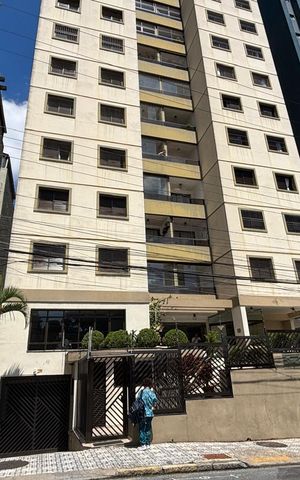 Apartamento à venda com 98m², 3 quartos e 1 vaga Apartamento à venda com 98m², 3 quartos e 1 vagaFachada e Portaria