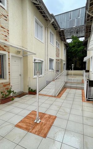 Casa de condomínio à venda com 170m², 3 quartos e 1 vaga Casa de condomínio à venda com 170m², 3 quartos e 1 vagaÁrea comum