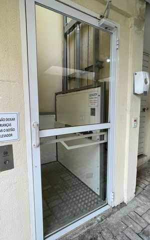 Casa de condomínio à venda com 170m², 3 quartos e 1 vaga Casa de condomínio à venda com 170m², 3 quartos e 1 vagaÁrea comum