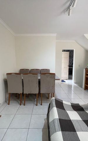 Casa de condomínio à venda com 170m², 3 quartos e 1 vaga Casa de condomínio à venda com 170m², 3 quartos e 1 vagaSala
