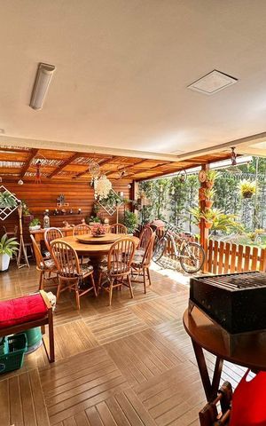 Apartamento à venda com 195m², 3 quartos e 2 vagas Apartamento à venda com 195m², 3 quartos e 2 vagasÁrea externa