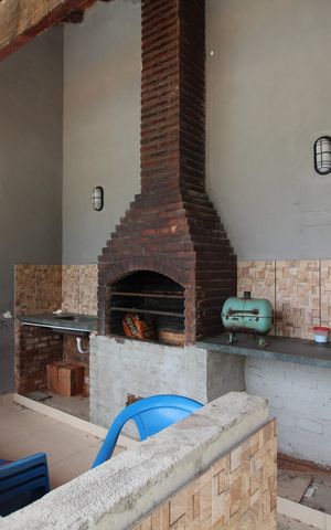 Casa à venda com 740m², 4 quartos e 2 vagasChurrasqueira