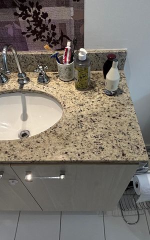 Apartamento à venda com 119m², 3 quartos e 2 vagas Apartamento à venda com 119m², 3 quartos e 2 vagasBanheiro