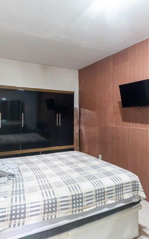 Casa à venda com 240m², 2 quartos e 2 vagasQuarto 2 (primeiro andar)
