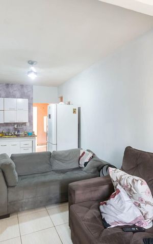 Casa à venda com 240m², 2 quartos e 2 vagasSala