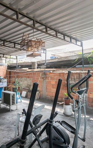 Casa à venda com 240m², 2 quartos e 2 vagasTerraço