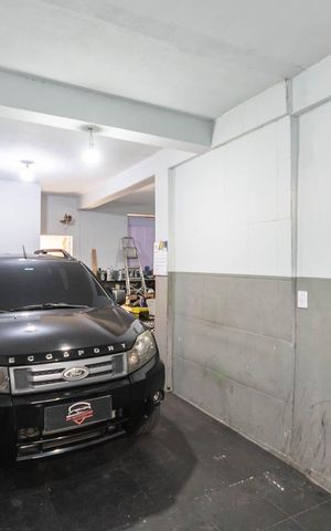 Casa à venda com 240m², 2 quartos e 2 vagasGaragem