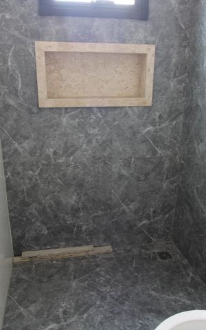 Casa à venda com 100m², 3 quartos e 2 vagasBanheiro quarto 1