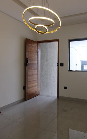 Casa à venda com 100m², 3 quartos e 2 vagasSala