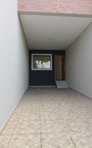 Casa à venda com 100m², 3 quartos e 2 vagasgaragem