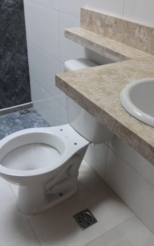 Casa à venda com 100m², 3 quartos e 2 vagasBanheiro Social