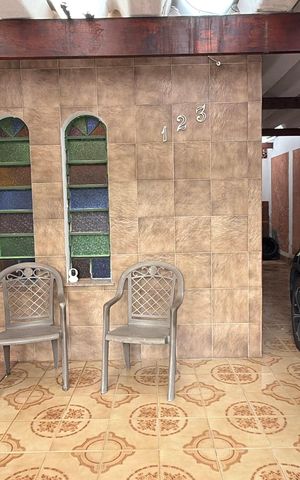 Casa à venda com 100m², 3 quartos e 3 vagas Casa à venda com 100m², 3 quartos e 3 vagasGaragem