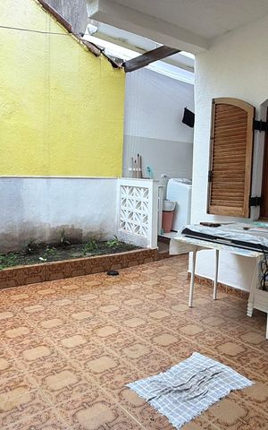 Casa à venda com 100m², 3 quartos e 3 vagas Casa à venda com 100m², 3 quartos e 3 vagasQuintal