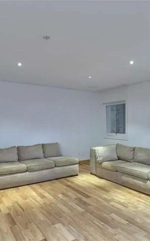 Casa à venda com 700m², 4 quartos e 6 vagas Casa à venda com 700m², 4 quartos e 6 vagasFoto 19