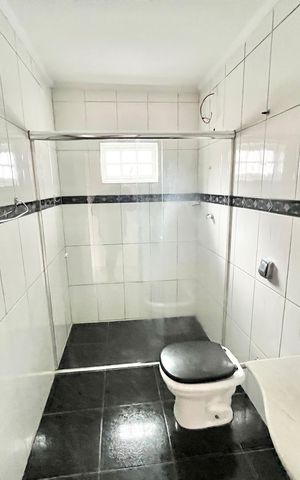 Casa à venda com 210m², 7 quartos e 2 vagas Casa à venda com 210m², 7 quartos e 2 vagasBanheiro