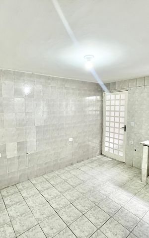 Casa à venda com 210m², 7 quartos e 2 vagas Casa à venda com 210m², 7 quartos e 2 vagasCozinha