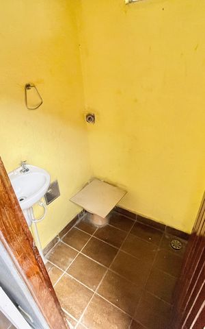 Casa à venda com 210m², 7 quartos e 2 vagas Casa à venda com 210m², 7 quartos e 2 vagasBanheiro da Varanda