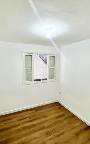 Casa à venda com 210m², 7 quartos e 2 vagas Casa à venda com 210m², 7 quartos e 2 vagasQuarto 1