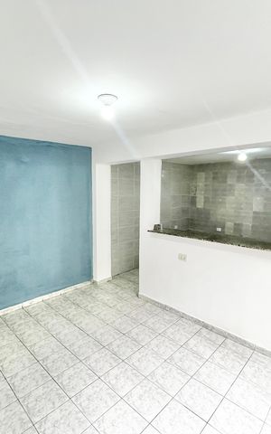 Casa à venda com 210m², 7 quartos e 2 vagas Casa à venda com 210m², 7 quartos e 2 vagasSala de Jantar